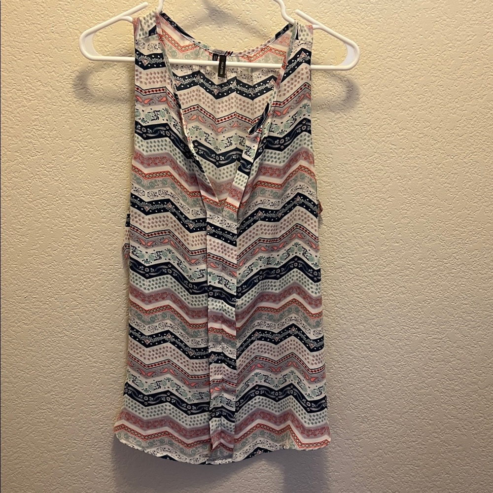 Chevron Pattern Sleeveless Top